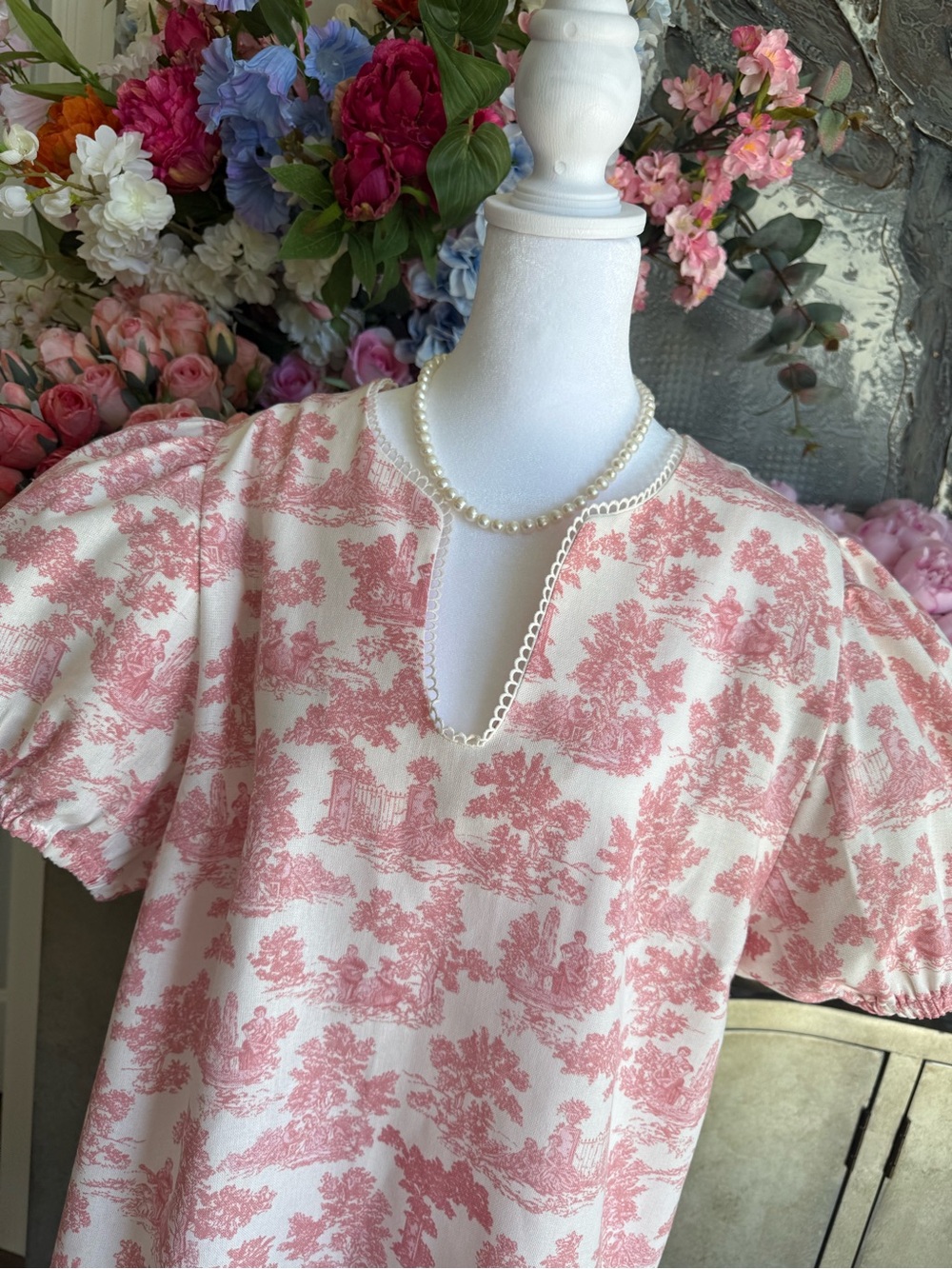 CeCe Cream and Pink Toile Puff Sleeve Top - Picture 4 of 8